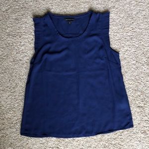Banana Republic Factory sleeveless blouse XS